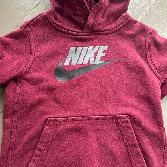 7 item Nike Bundle! Kids' Hoodie and Tee’s - Picture 4 of 6